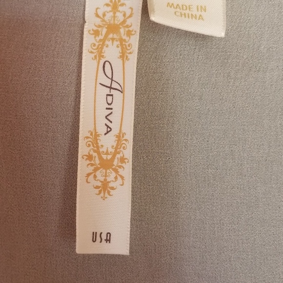 Adiva brand, long sleeve, in color cream blouse. - Picture 5 of 5